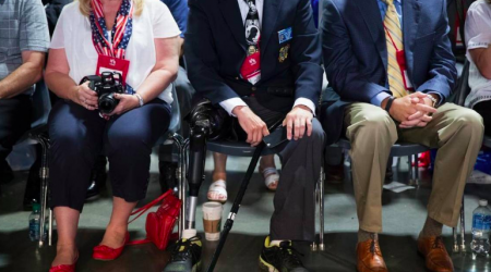 US veterans, one with artificial leg